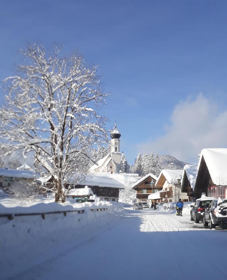 Landhotel Zum Staffelwirt Jachenau Exterior photo